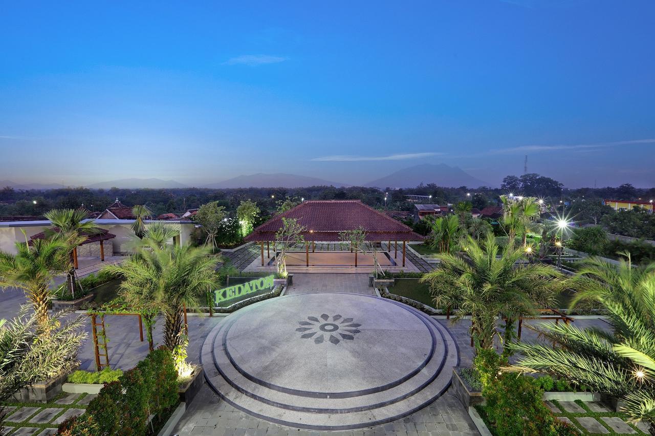 Aston Madiun Hotel & Conference Center Exterior photo