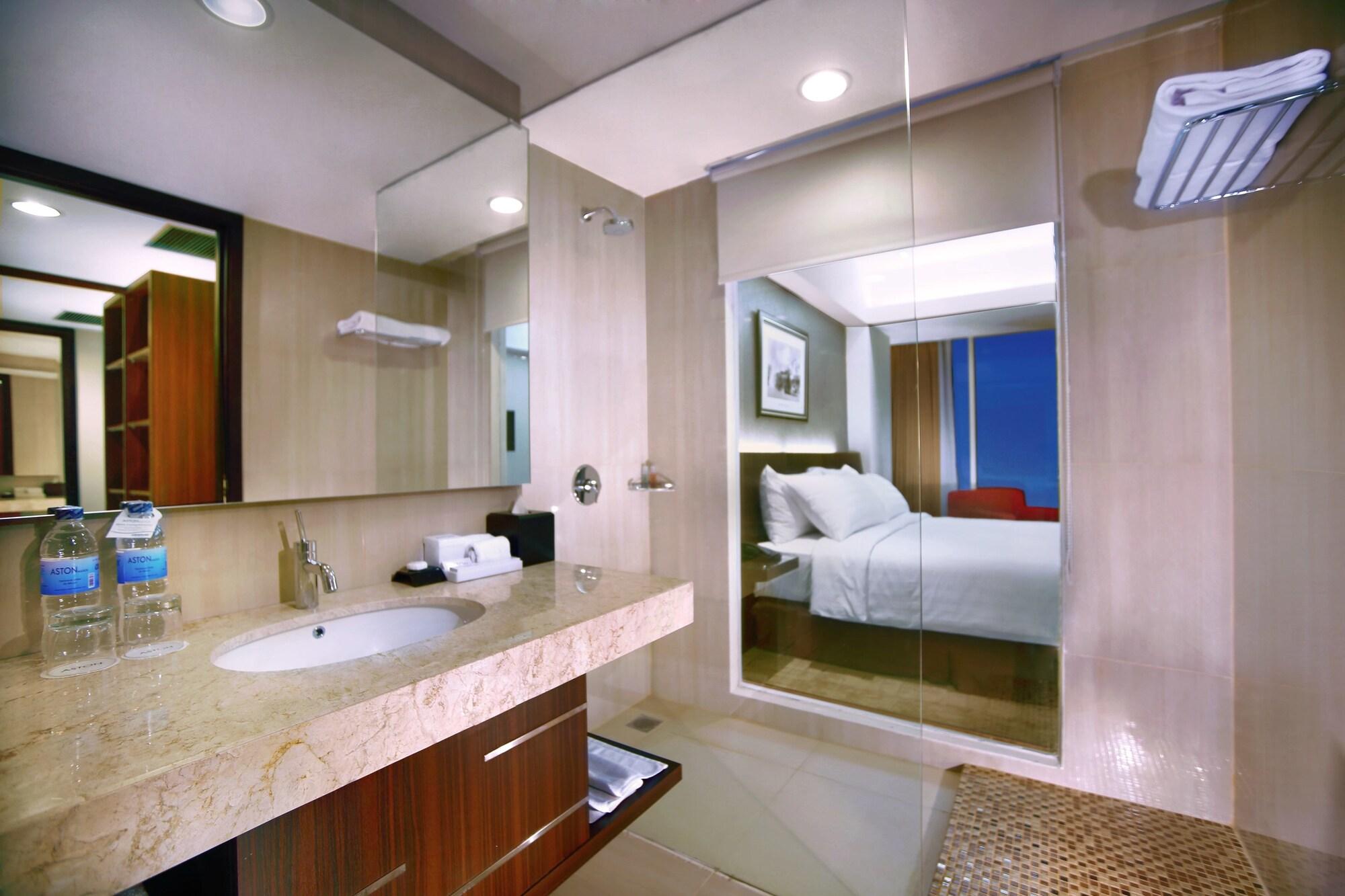 Aston Madiun Hotel & Conference Center Exterior photo